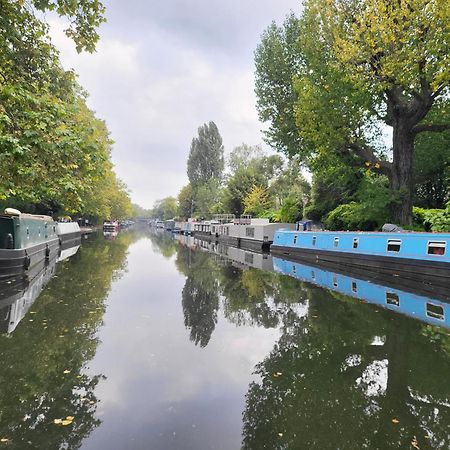 Comfy Canal Boat In Little Venice For Family & Friends Hotel London Exterior photo