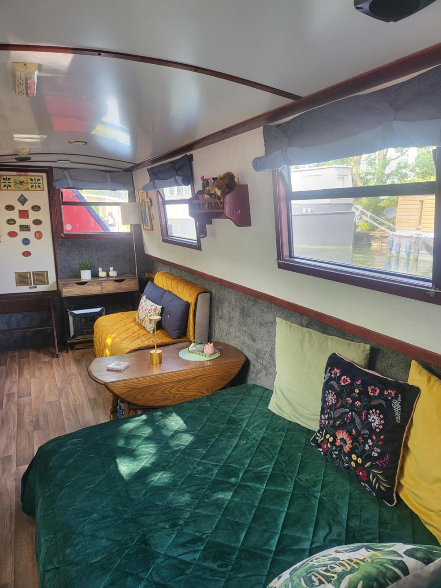 Comfy Canal Boat In Little Venice For Family & Friends Hotel London Exterior photo